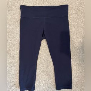 Athleta elation capri navy blue XL